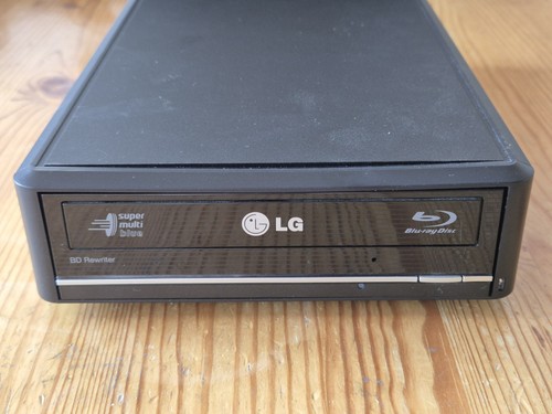 LG Blu-ray BH10LS30 Multi Brenner, extern USB 3.0 5,25" Lindy Gehäuse + 2 Filme! - Bild 3 von 24