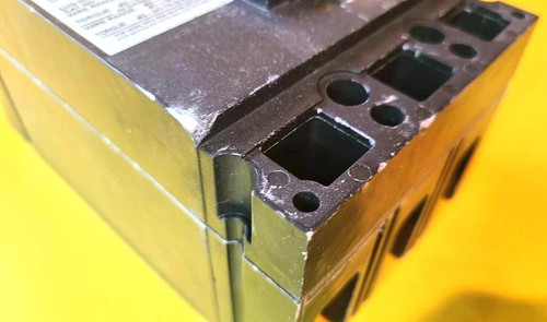 ⚡ INTERRUPTOR DE CIRCUITO DE 3 POLOS GENERAL ELECTRIC GE THED136125 125 AMP 600 VAC 250 DC ⚡ - Imagen 9 de 13