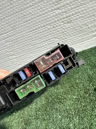 2004 Nissan Altima Fusebox Fuse Box Relay Module 24382-8j011|24382 8j011 NZ3H5 - Picture 2 of 7
