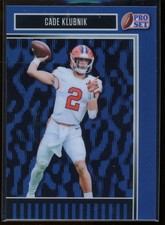 2025 Leaf Pro Set Football Base #19: Cade Klubnik Blue Prismatic