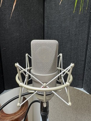 Neumann TLM 103 Kondensatormikrofon mit Shock Mount