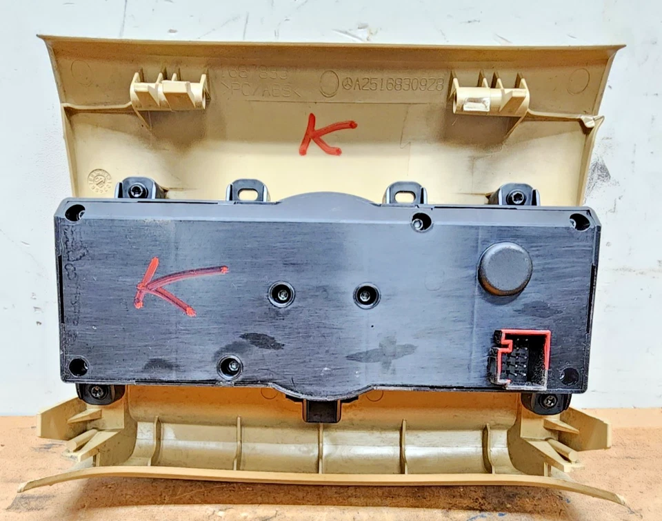 2006–2011 Mercedes R350 R320 R500 Rear Console AC Climate Control Unit OEM - Image 2 of 3