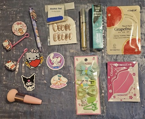 Sola Look - Dirty Dancing Forever Baby Palette Limited Edition Hello Kitty Tote! - Picture 7 of 24