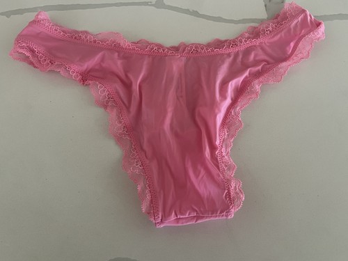 Victoria’s Secret DREAM ANGELS Lace Trim Satin Brazilian Panty Pink Large NWT - Picture 4 of 4