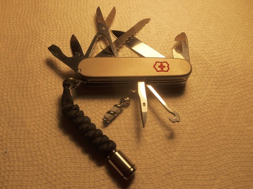 SWISS ARMY KNIFE HUNTSMAN * TITANIUM SCALES & LANYARD * $35 IN EXTRAS * WAS $295 - Picture 5 of 24