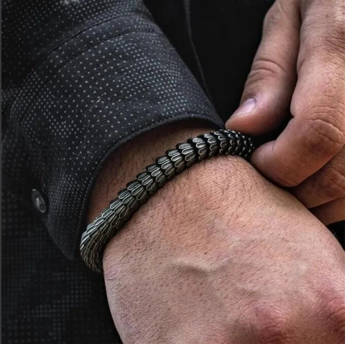 Viking Snake Scale Bracelet – Nordic Serpent in Dark Stainless Steel + Free Box - Picture 8 of 8