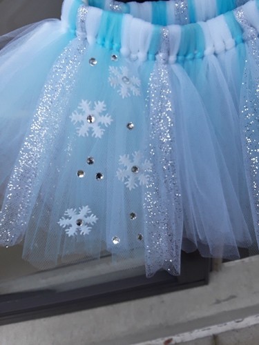 Disney Frozen Elsa inspired tutu & bow, tutu skirt, hair clip, birthday outfit - Picture 3 of 4