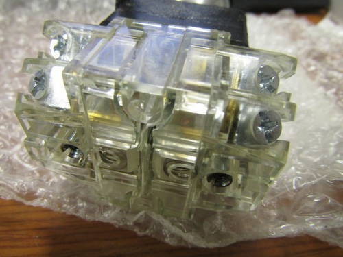 ✌️NEW EGS CONTROLS AEPTRF LIGHTED PUSHBUTTON RED EXPLOSION PROOF SHORT BARREL - Picture 3 of 3