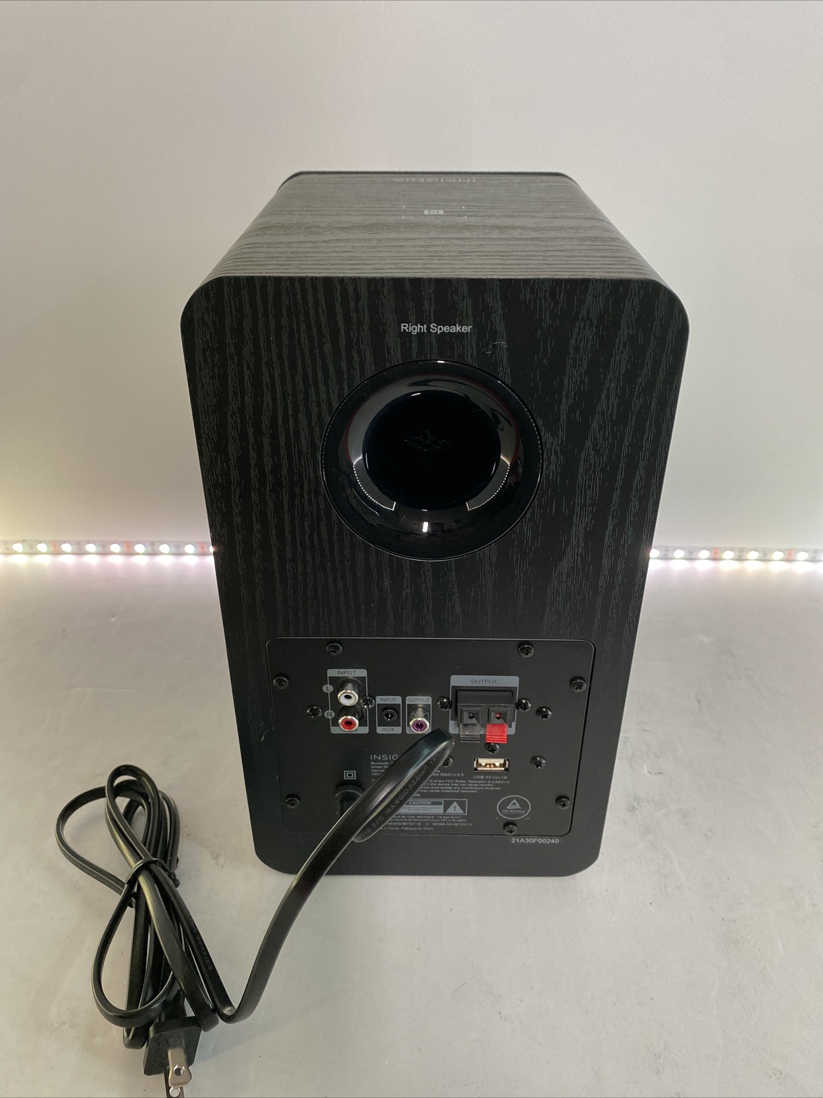 Insignia™ Powered Bookshelf Speakers (Pair) Black eBay