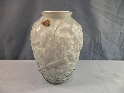 Fenton Federal Blue Overlay Cased Glass Dogwood Vase 7" Tall