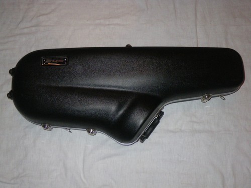 VINTAGE THE MARTIN COMMITTEE 3 TENOR SAXOPHONE & SKB CASE - RECENT FULL OVERHAUL - Picture 23 of 23