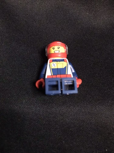 Lego Minifigure Red Race Car Driver - Picture 3 of 3