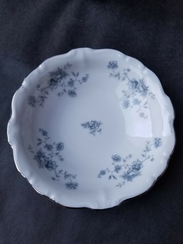 Lotto 16 ciotole frutta Johann Haviland Baviera Germania ghirlanda blu bacche diametro 5" - Foto 2 di 3