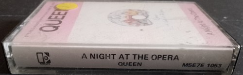 QUEEN A Night At The Opera CASSETTE Freddie Mercury Bohemian Rhapsody 1975 - Picture 6 of 6