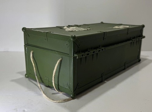 Vintage Hasbro GI Joe Ammo Box Foot Locker With 12” Figures Weapons, Accessories - Picture 4 of 24