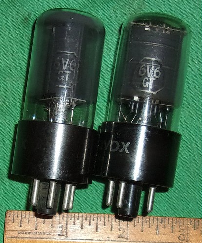 2-MAGNAVOX 6V6GT Audio Pentode Tubes (by RCA) Grrey Glass Blk Plates 1950's - Picture 2 of 5