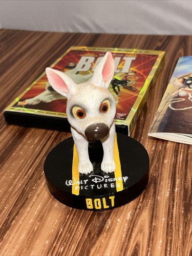 Disney BOLT Super Dog Bobblehead Statue - RARE With DVD And 52 Page Comic Book! - Picture 4 of 19