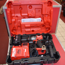 Milwaukee 2904-22 M18 FUEL™ 1/2" Hammer Drill/Driver Kit