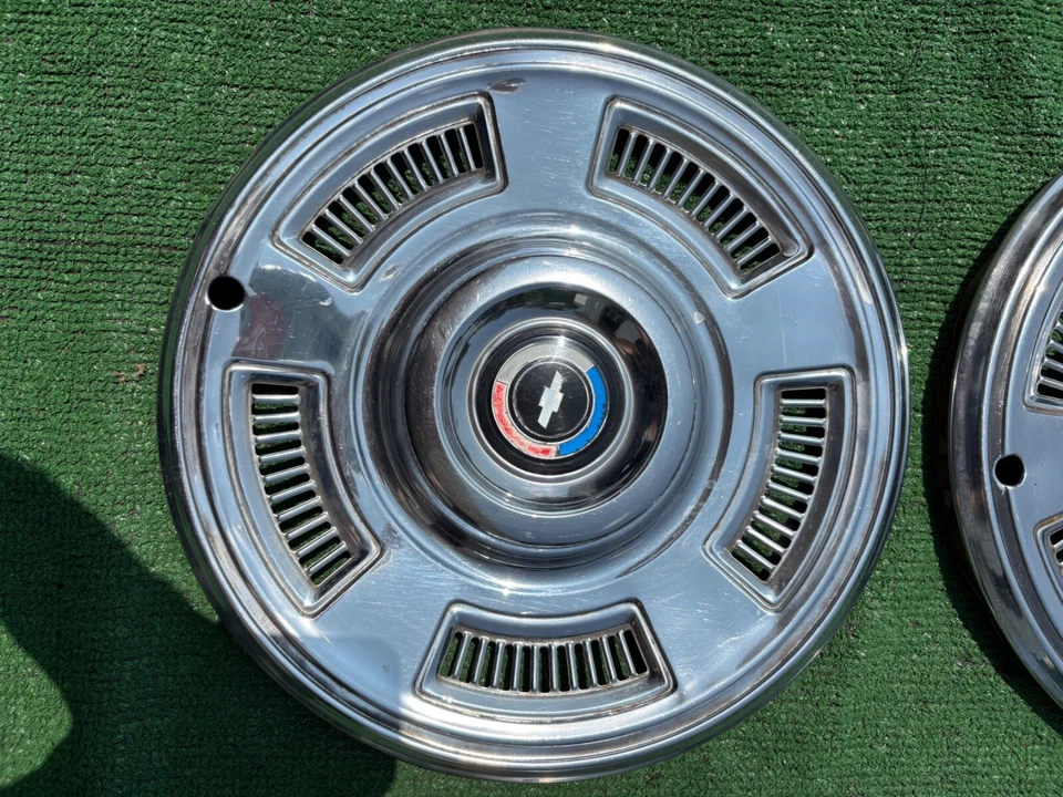 1967 Chevelle hubcaps set of 4 Chevelle 67 Foto 2 de 4