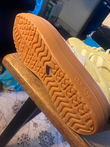 adidas VL Court Bold Yellow, gum sole, size 7, new - Picture 5 of 6