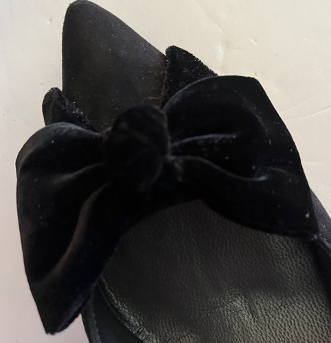 Stewart Weissman black suede with velvet bow women’s heels Size 6M - Picture 9 of 10