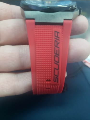 NWT Men's Ferrari Scuderia Red Silicone Black Wrist Watch $195 Aspire - Picture 3 of 8