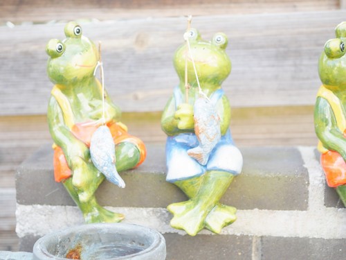  4 x grenouilles de pêche chics lot de 4 figurines en céramique déco printemps jardin terrasse - Photo 7 sur 13