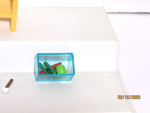 Calico Critters Kozy Lote de Cocina Sillas de Mesa Fregadero Nevera Estufa Accesorios de Alimentos - Imagen 4 de 9