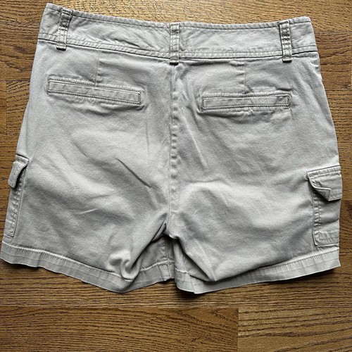 Dockers womens cargo shorts size Small 4 In tan Color - Picture 24 of 24