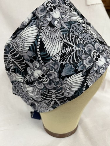 Men/Women Surgical Scrub Cap Lined Skeleton's Skulls Bones Wings 100% Cotton - Picture 3 of 4