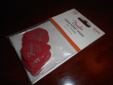 NEW Fender Dura-Tone Delrin Picks (12), .96mm - FIESTA RED