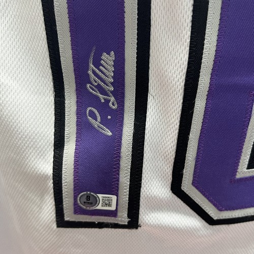 Peja Stojaković Autographed Sacramento Kings Signed Jersey Beckett BAS COA  - Picture 3 of 4