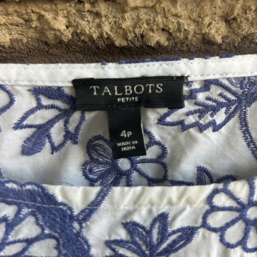 Talbots White Embroidered Blue Floral Top Peplum Lace Hem Size 4 Petite - Picture 4 of 9