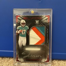 2021 Panini Black Red Jaylen Waddle Jersey Patch Auto RC  #/15 JPA