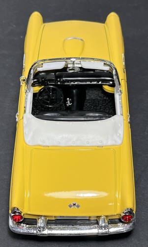 Signature Models 1955 Ford Thunderbird 1/24 Scale Yellow DieCast #SS7714 NIB - Picture 7 of 10