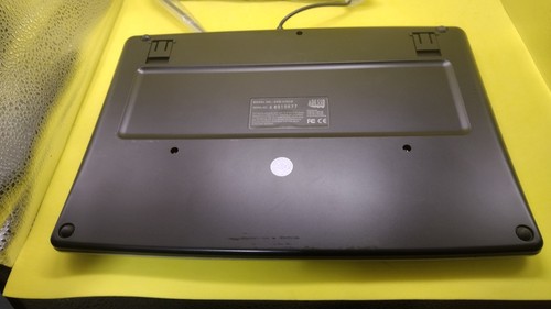 ADESSO Mini SLIMTOUCH TOUCHPAD USB Keyboard Silver with Black Keys AKB-410US B1 - Picture 5 of 10