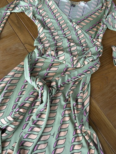 Issa London green beige and pink long sleeve silk midi dress with wrap design - Picture 13 of 15