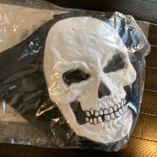 Skeleton Halloween Costume Adult One Size Fits Most - Picture 7 of 9