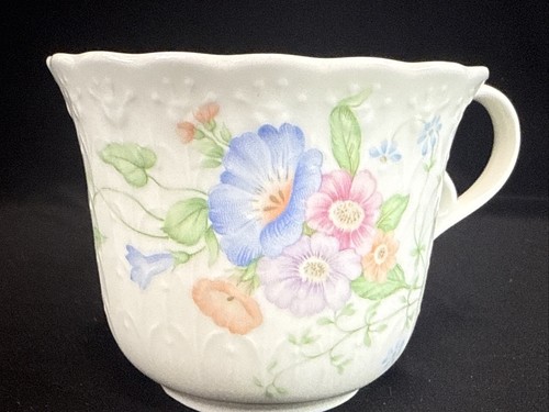 Mikasa Bone China Something Blue 7 Cup & Saucer Sets A7051 Floral Butterfly - Picture 5 of 15