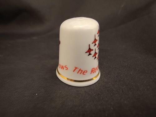 The Red Arrows Thimble Fenton Bone China VGC - Foto 13 di 24
