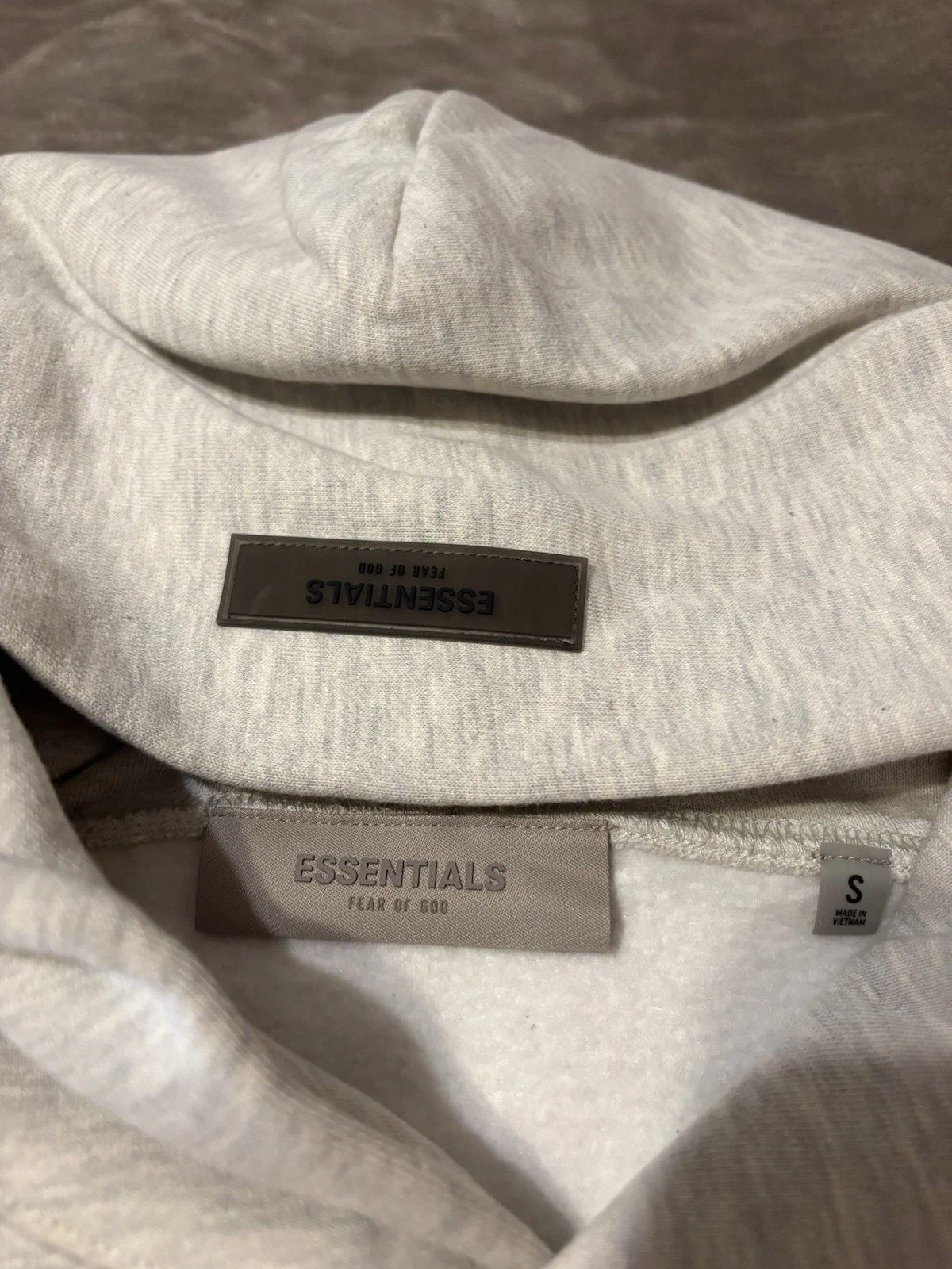NUOVA Felpa con Cappuccio Fear of God Essentials Farina d'Avena Leggera Taglia Small 100% Autentica ✅