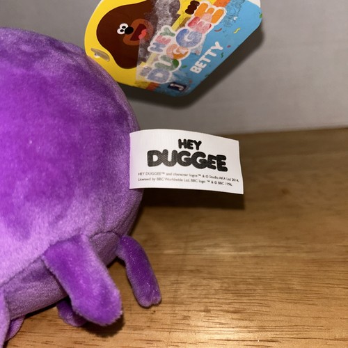 Jaswares - Hey Duggee Betty Plush / Soft Toy - 5 Inches Fast Shipping New - Picture 6 of 6