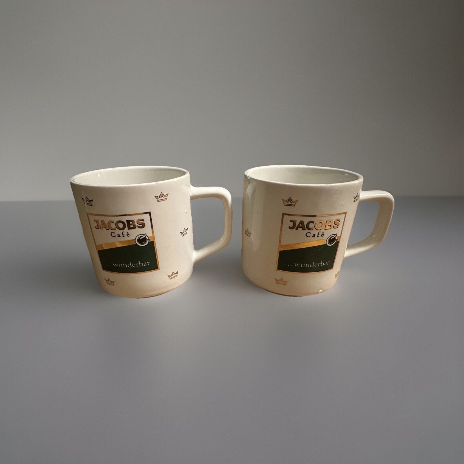 2 tazas de café raras de Jacobs Café... maravilloso