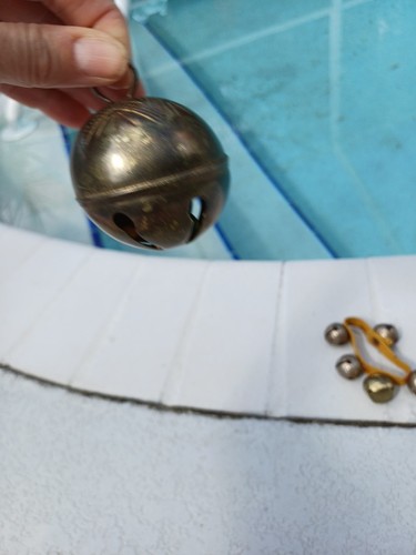 Vintage Konvolut 7 runde Jingle Bells Patina Stern Design Weihnachten  - Bild 6 von 12