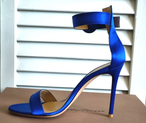 GIANVITO ROSSI Milano blaue Satin-Sandale mit Stilettoabsatz Knöchelriemen, Größe 7,5 - Bild 5 von 11