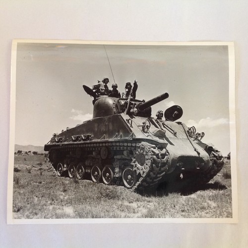 Vintage Jun 1949 B&W US Army Photograph M4 HQ Co 193rd Tank Battalion Targeting