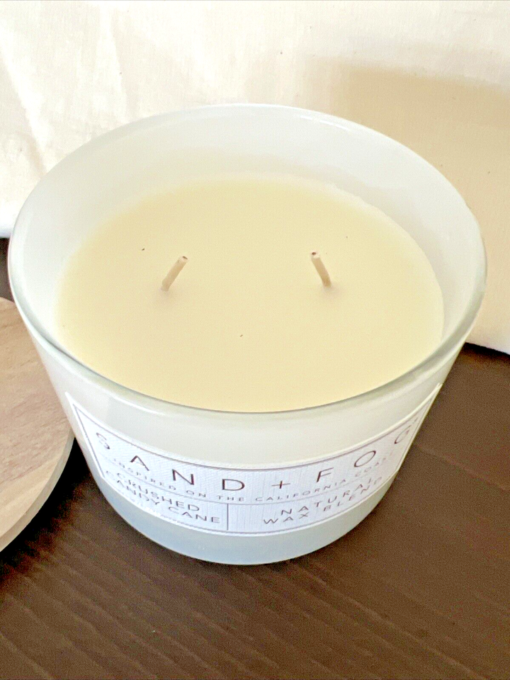 SAND AND FOG Crushed Candy Cane Christmas Scented Candle w/Ceramic