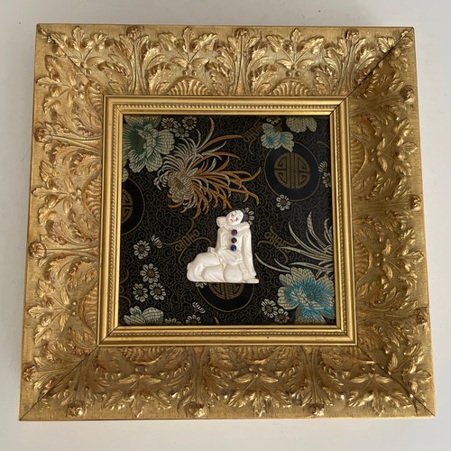 Vtg Antique Chinese Silk Fabric Artwork W Clown Ornate Gold Gilt Frame14.4"X14.4 - Picture 5 of 16