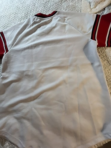 Chicago Bulls Training M Jersey Fan NBA Basketball Shirt White w/Red & Black VGC - Picture 8 of 15