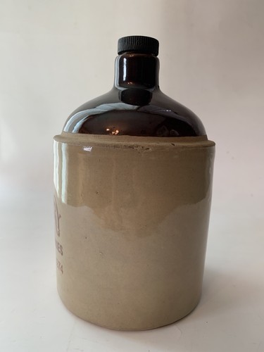 Ehrle Brothers Winery Amana Colonies Iowa Crock Jug 1974 (#1) - Picture 2 of 8